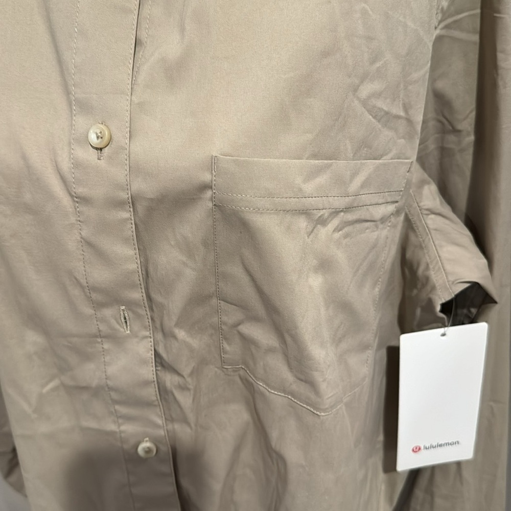 Lululemon NWT 🎉host pick🎉🎈cotton blend poplin button up shirt - Picture 9 of 12